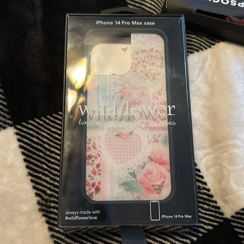 Wildflower case iPhone 14 Pro Max